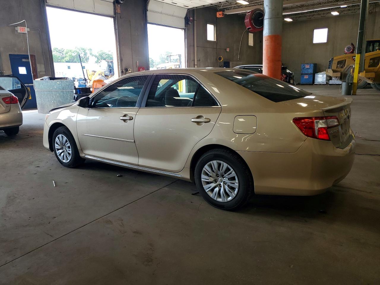2012 Toyota Camry Hybrid Le Gold vin: 4T1BD1FK5CU008289