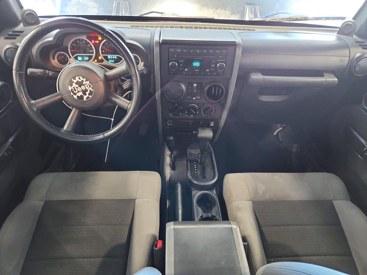 2010 Jeep Wrangler Unlimited Sport Черный vin: 1J4BA3H11AL145806