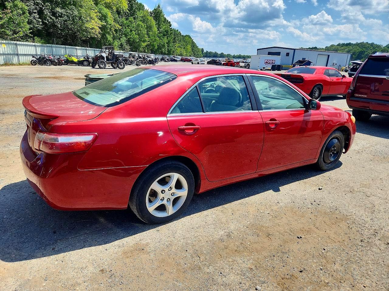 2007 Toyota Camry Le Red vin: 4T4BE46K67R004309