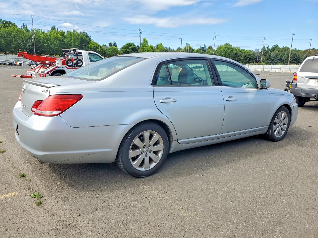 2007 Toyota Avalon Xls White vin: 4T1BK36B57U241693