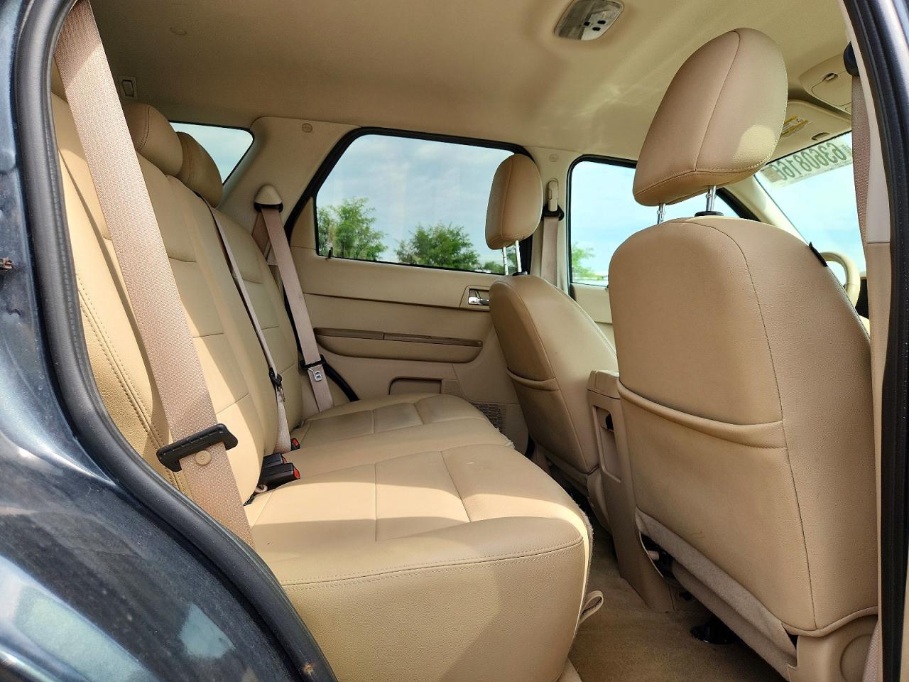 2008 Ford Escape Limited Silver vin: 1FMCU94198KE52758