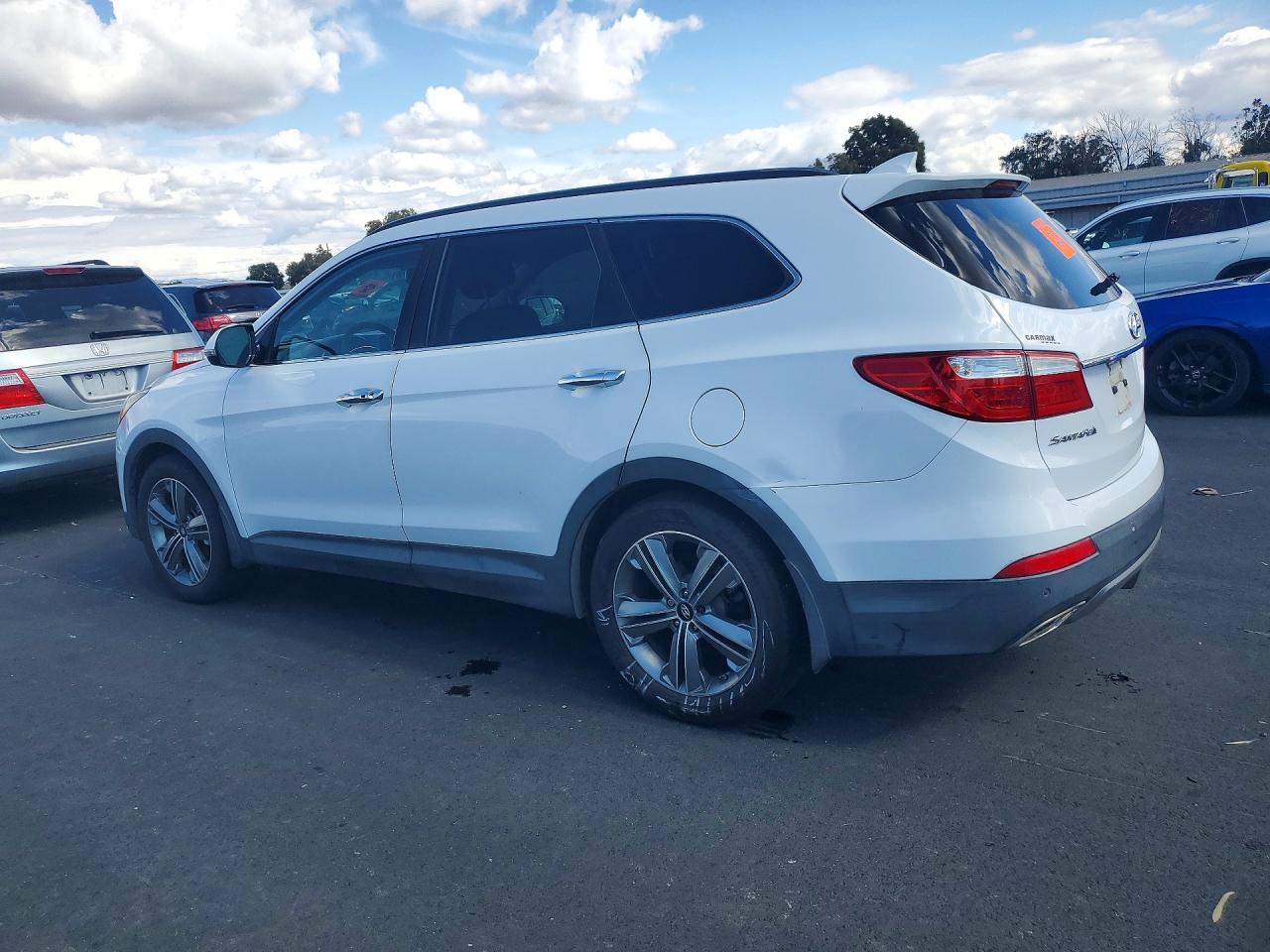 2015 Hyundai Santa Fe Limited White vin: KM8SR4HFXFU095453
