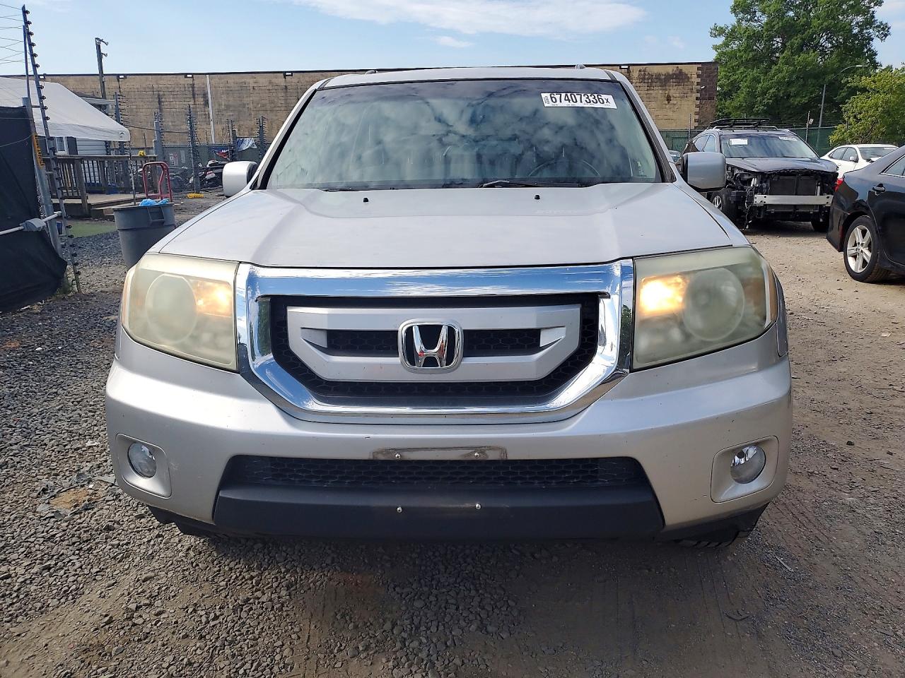 2011 Honda Pilot Exln Серебряный vin: 5FNYF4H70BB001700