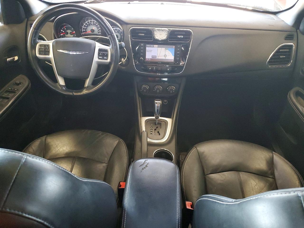 2011 Chrysler 200 Limited Красный vin: 1C3BC2FG3BN581777