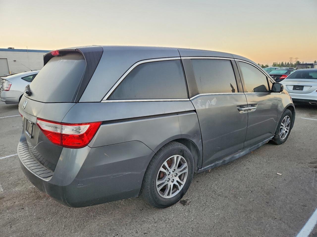 2012 Honda Odyssey Exl Gray vin: 5FNRL5H6XCB061530
