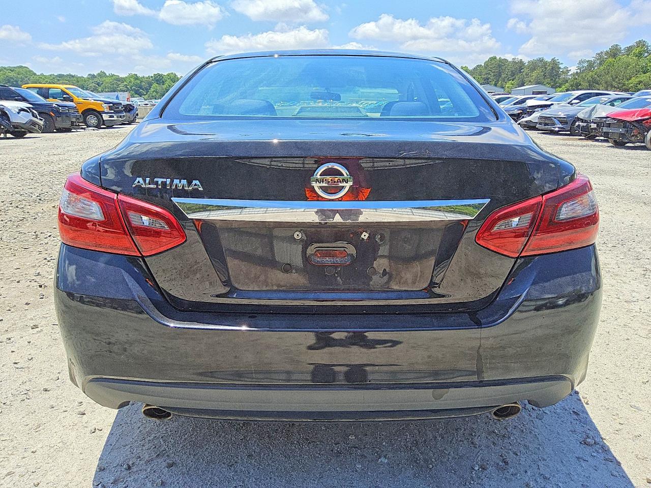 2018 Nissan Altima 2.5 S Black vin: 1N4AL3APXJC121620