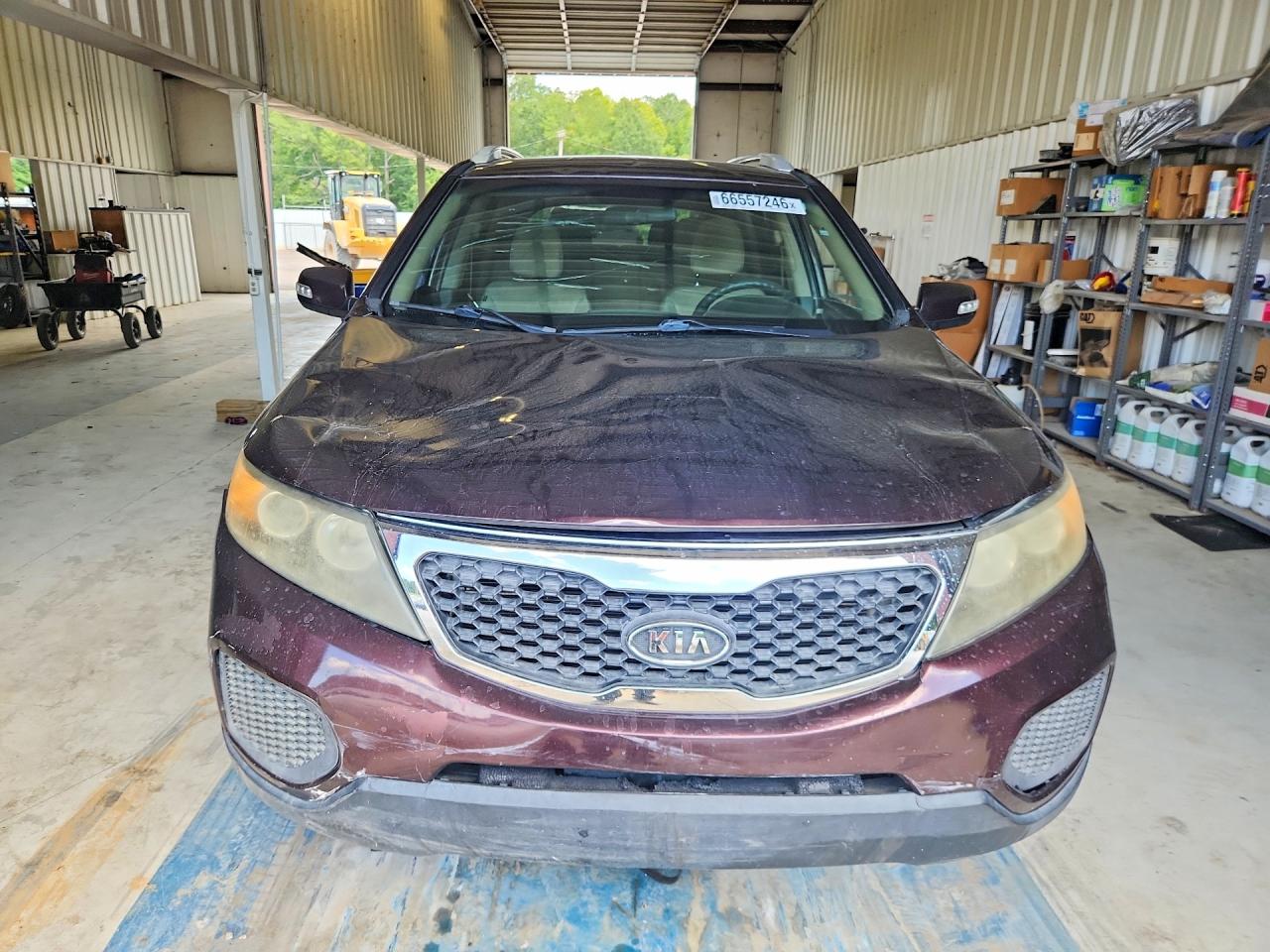 2011 Kia Sorento Lx Темно-бордовый vin: 5XYKT4A27BG091174
