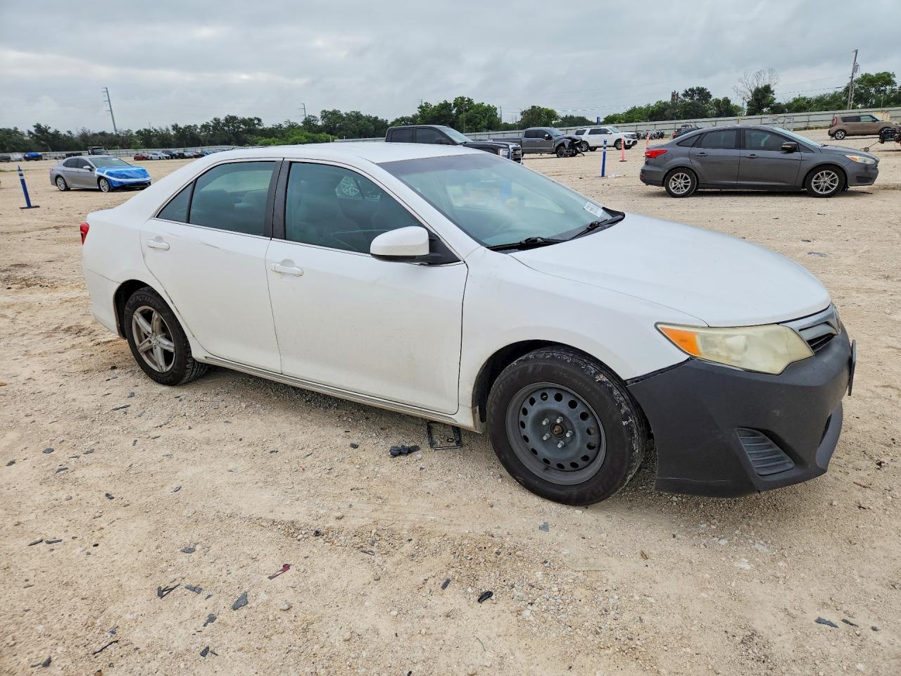 2012 Toyota Camry Le White vin: 4T1BF1FK4CU508941