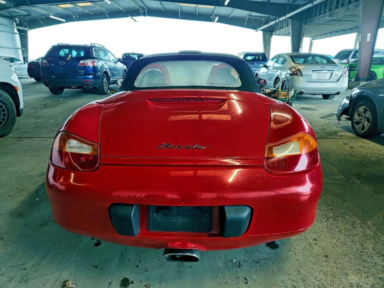 2001 Porsche Boxster Red vin: WP0CA29881U626226