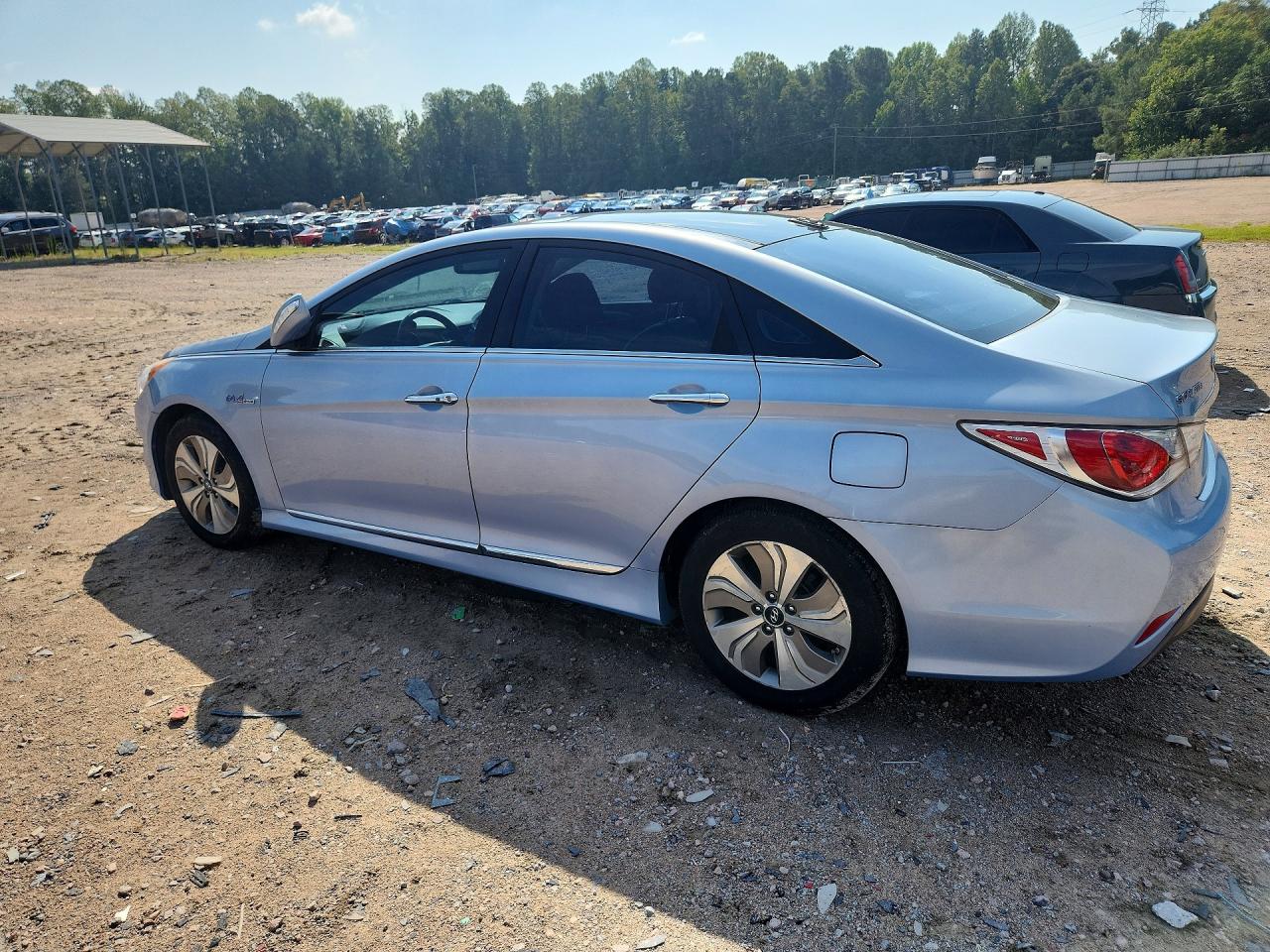 2015 Hyundai Sonata Hybrid Limited Blue vin: KMHEC4A44FA136250
