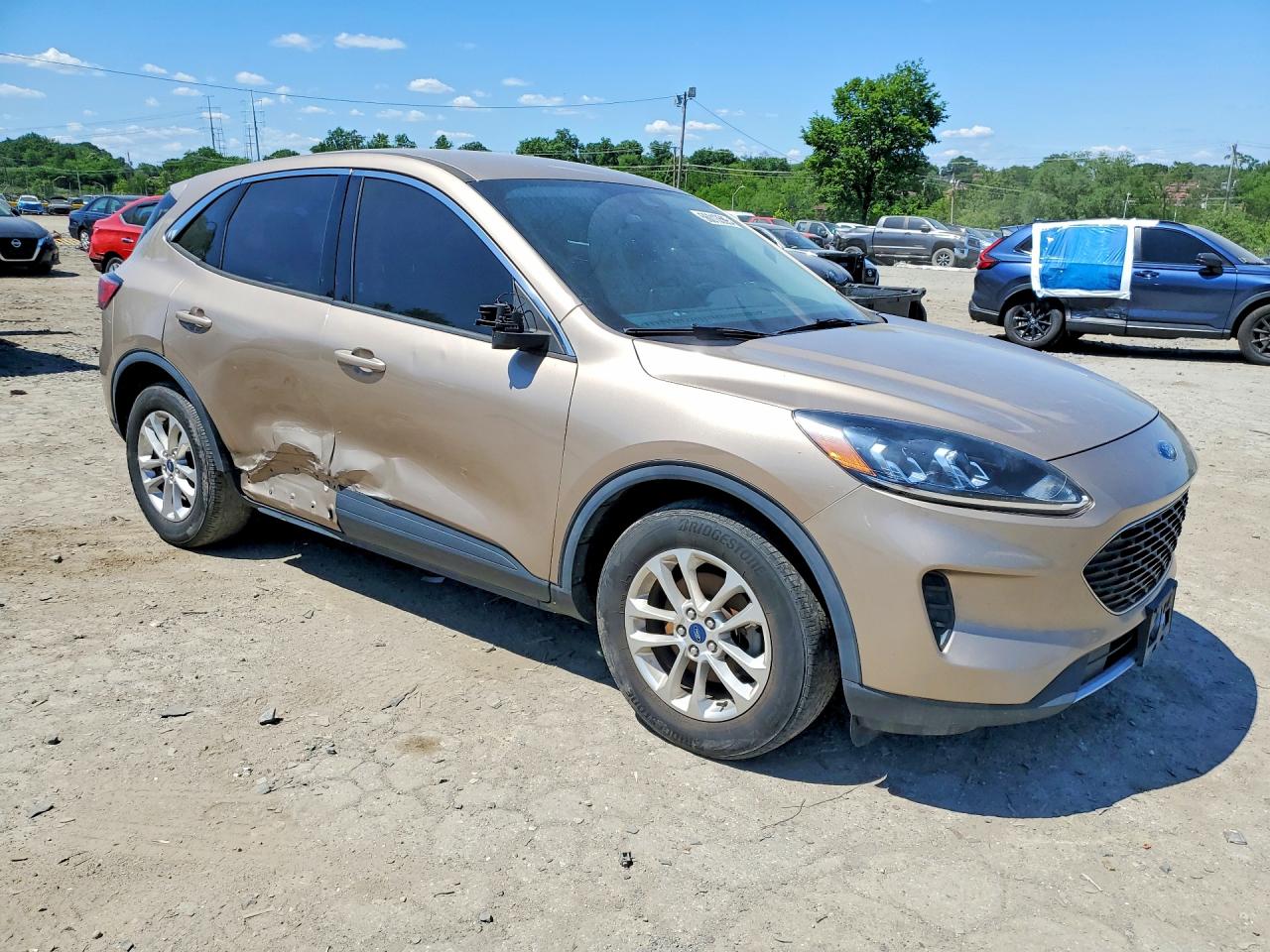 2021 Ford Escape Se Tan vin: 1FMCU0G61MUA14107
