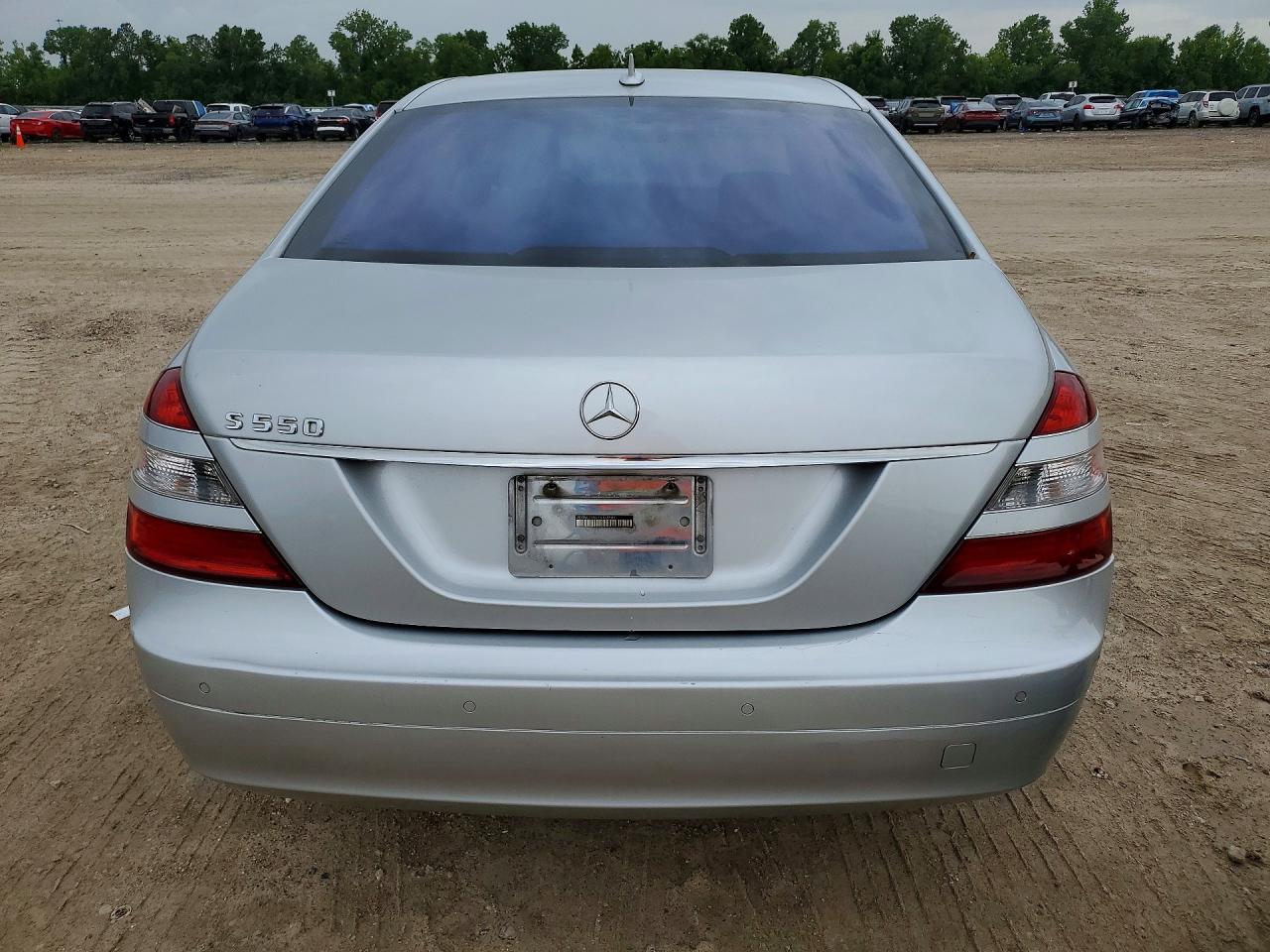 2007 Mercedes-benz S 550 Silver vin: WDDNG71XX7A143506