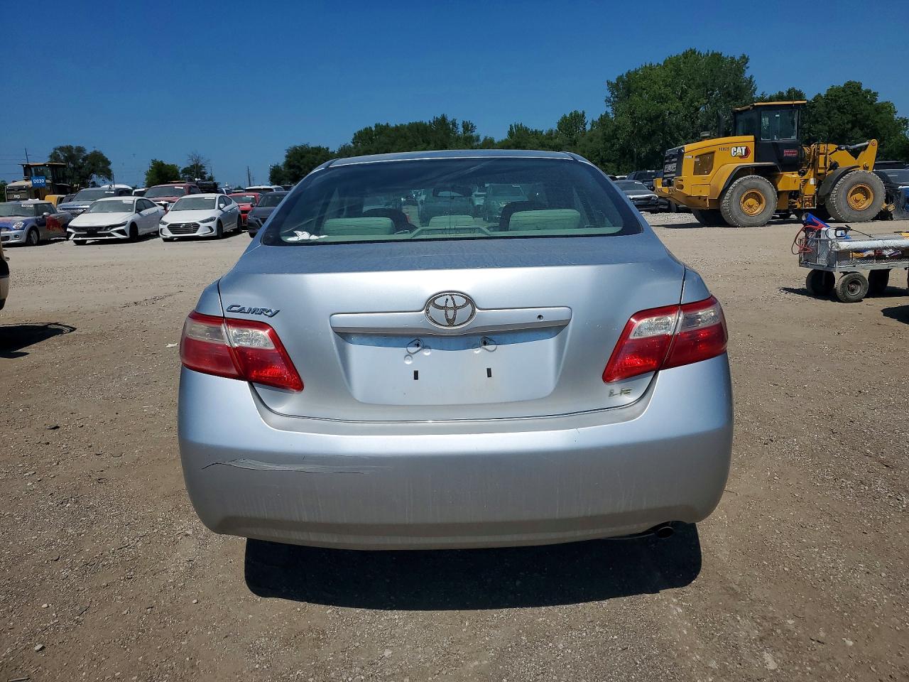 2009 Toyota Camry Le Silver vin: 4T4BE46K99R053720