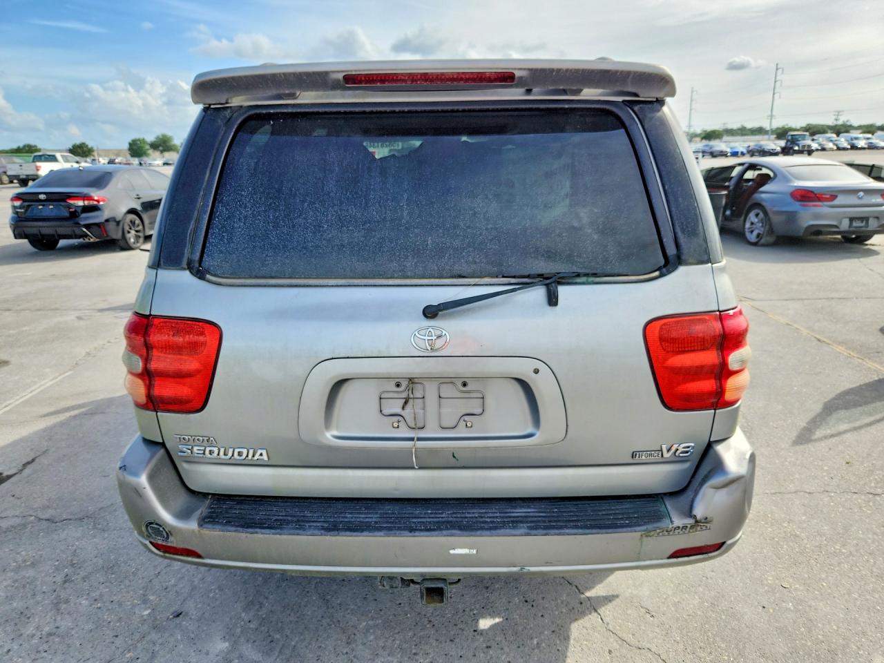 2004 Toyota Sequoia Limited Silver vin: 5TDZT38A74S222695