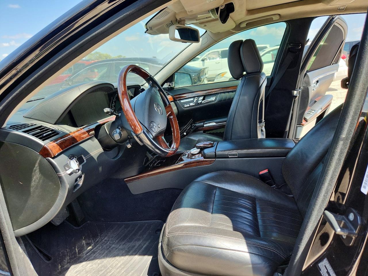 2012 Mercedes-benz S S600 Black vin: WDDNG7GB3CA434760
