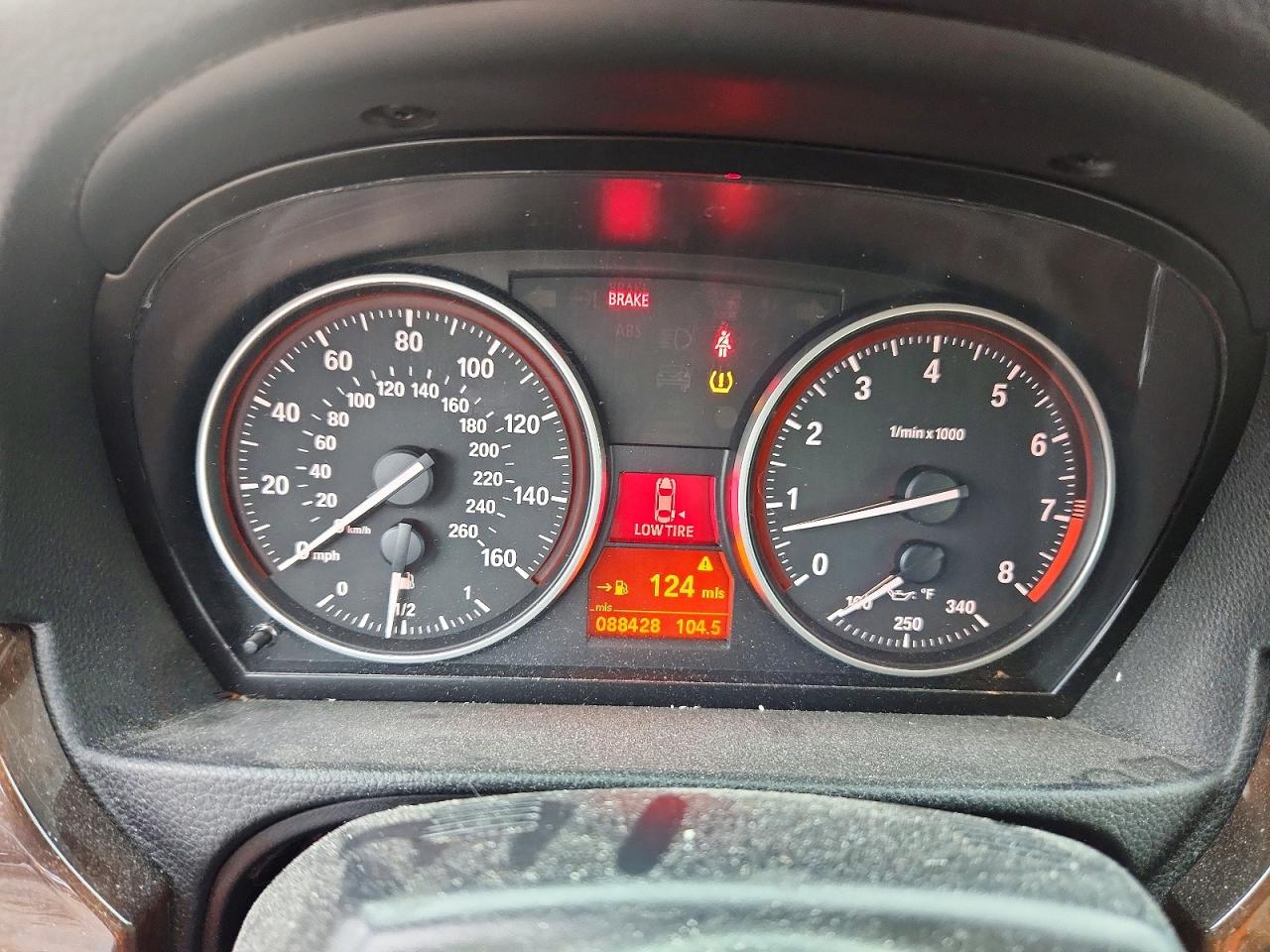 2011 Bmw 335 I Red vin: WBADX7C50BE242061