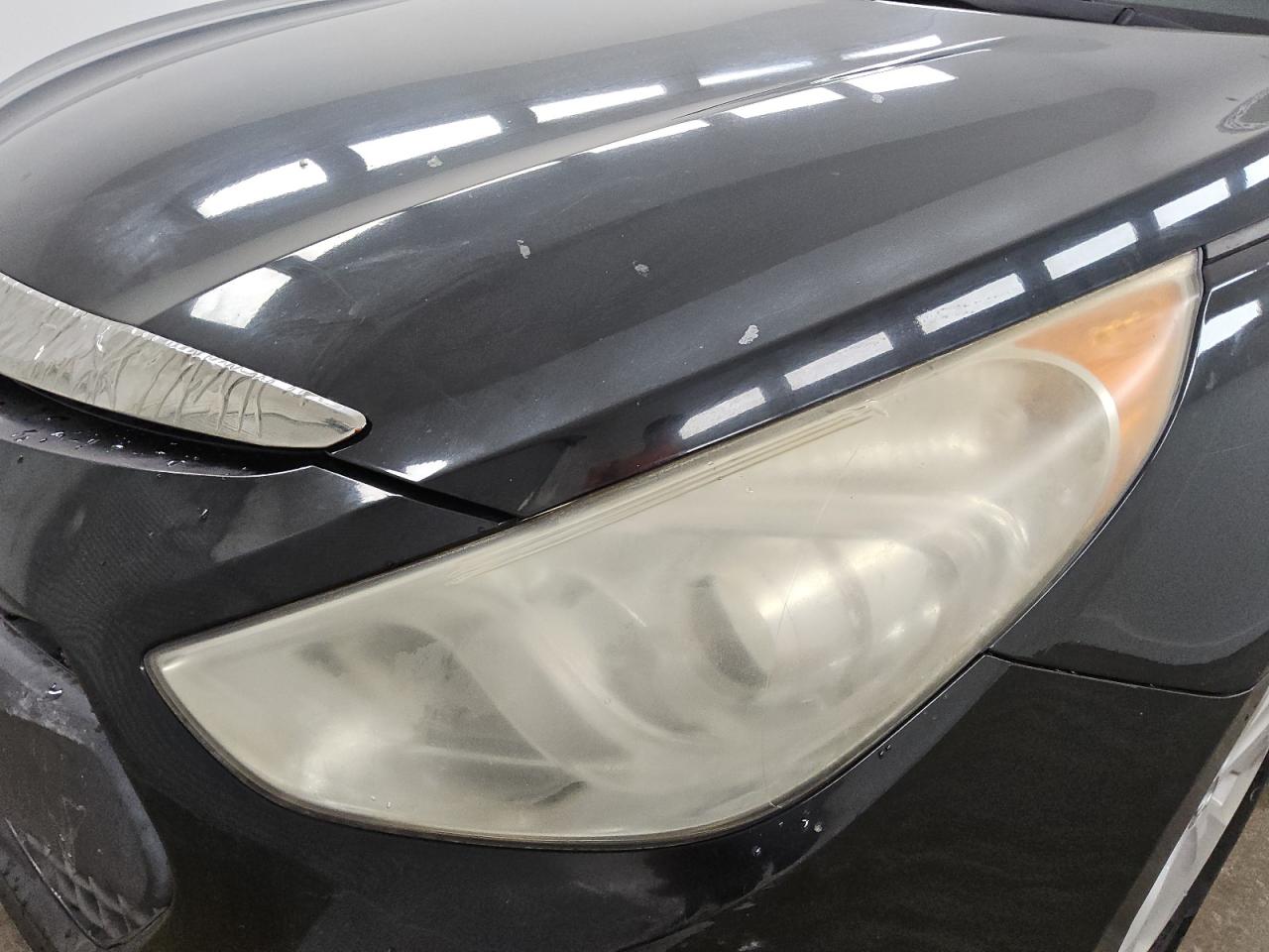 2015 Hyundai Sonata Hybrid Base Black vin: KMHEC4A48FA134792 Damage: Left Head Lamp, Faded, Repair Required