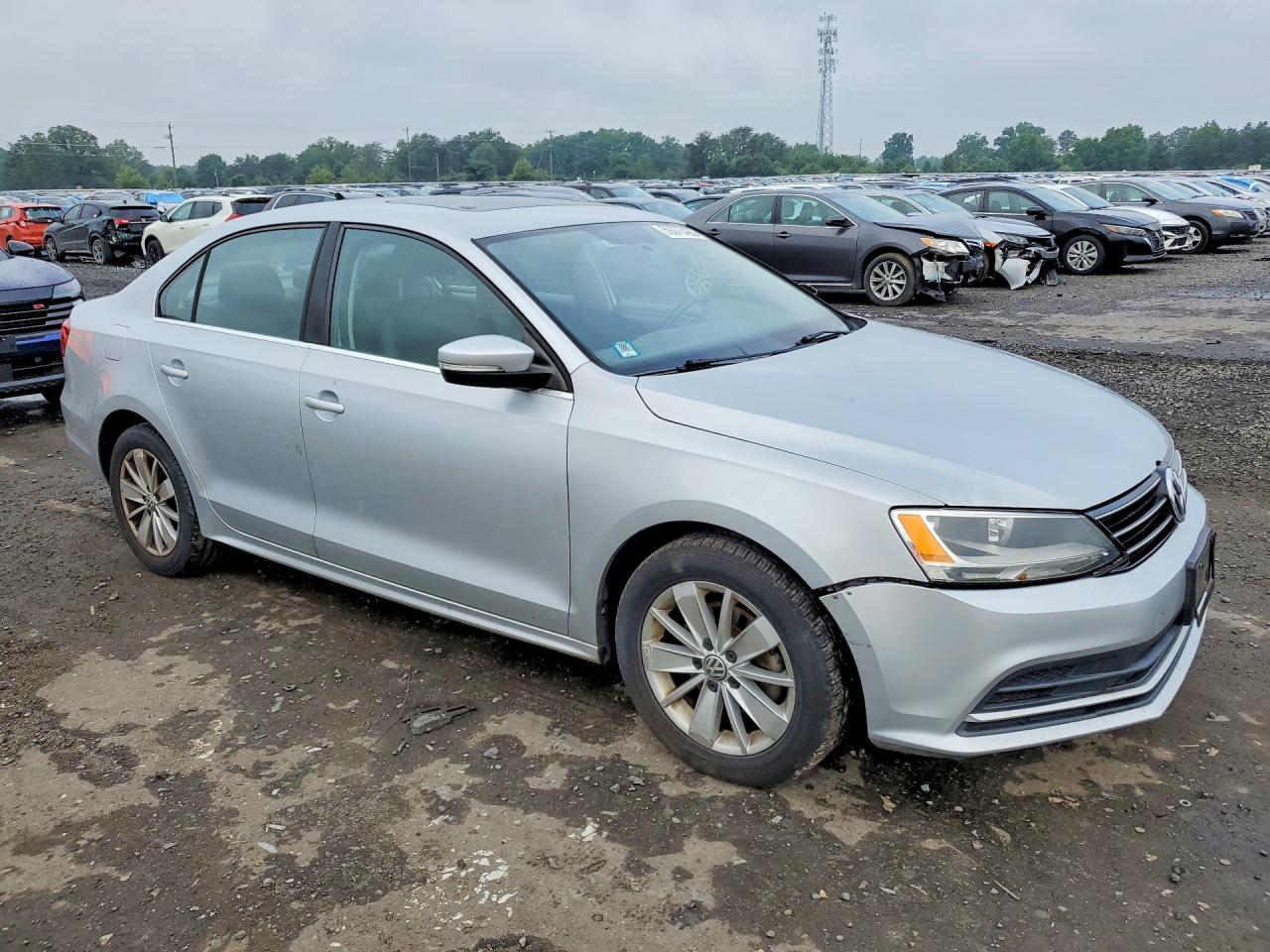 2015 Volkswagen Jetta Se Silver vin: 3VWD17AJ2FM254343