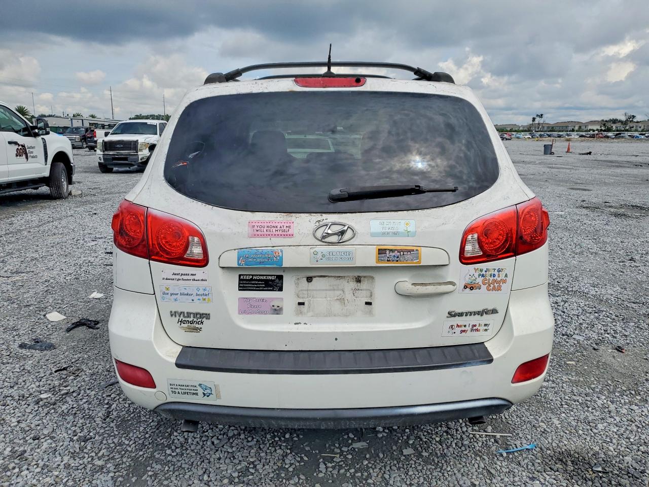 2009 Hyundai Santa Fe Gls White vin: 5NMSG13D79H320535