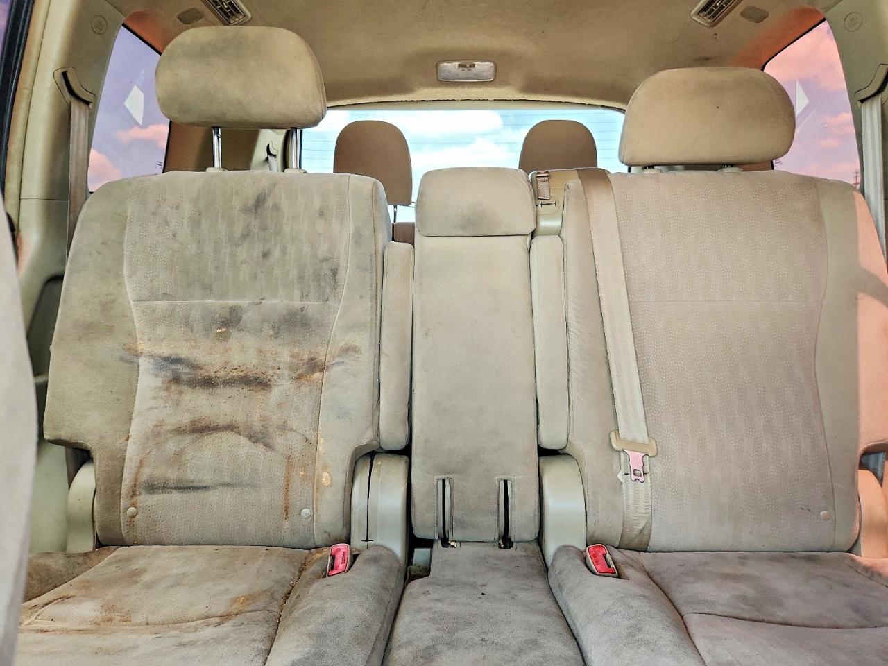 2012 Toyota Highlander Base White vin: 5TDZK3EH2CS061160