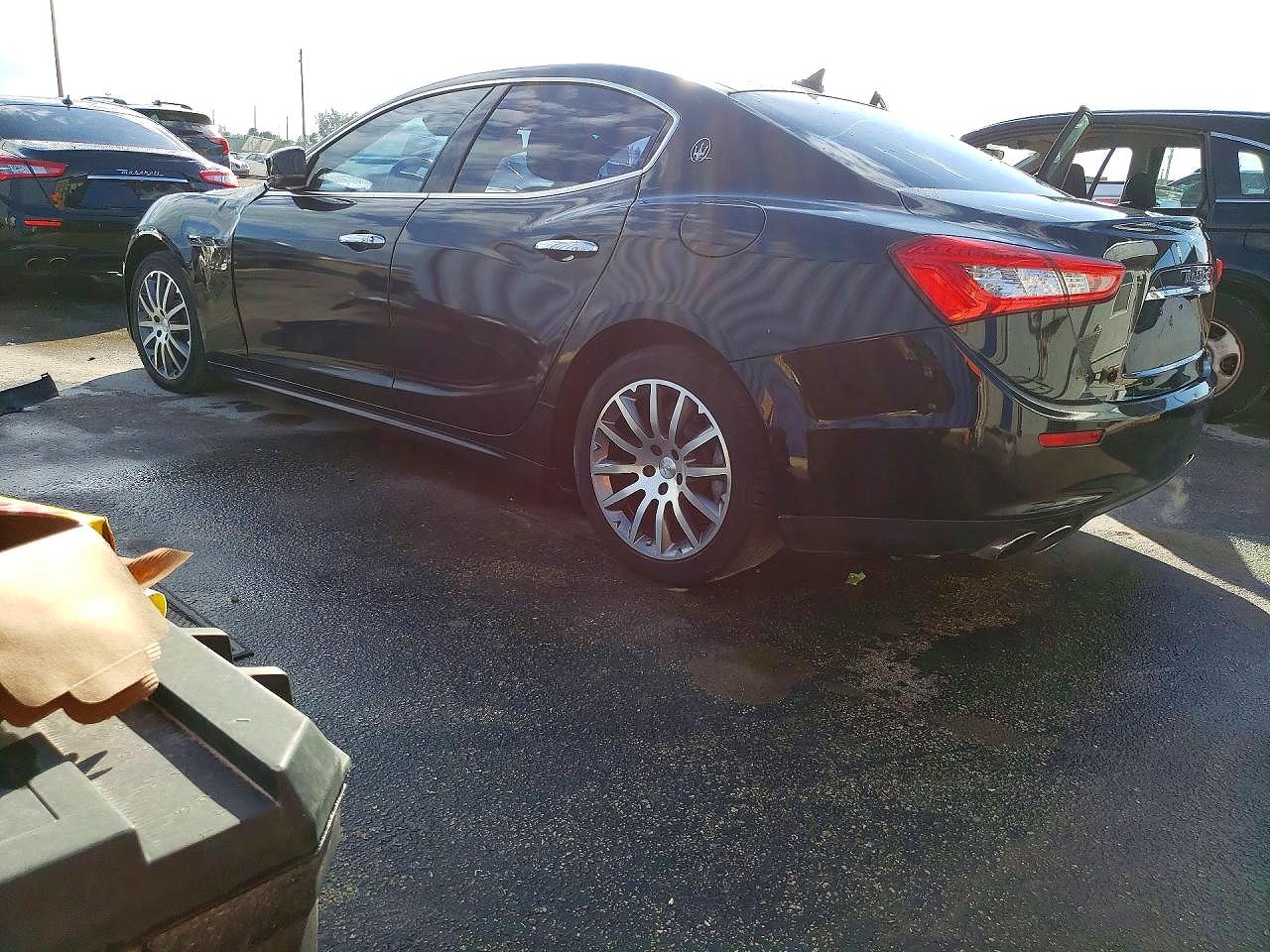 2014 Maserati Ghibli Black vin: ZAM57XSAXE1128131