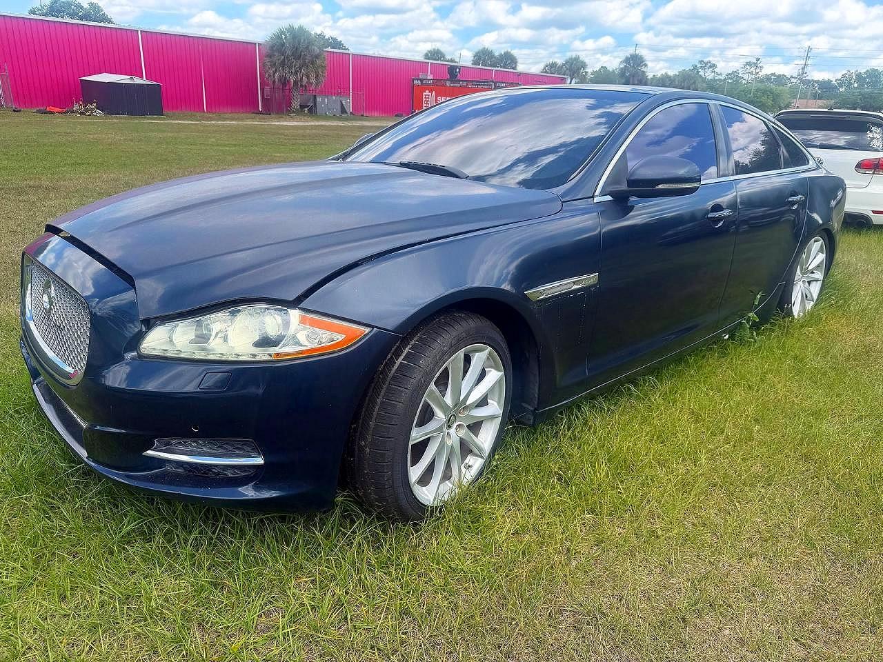 2013 Jaguar Xj Blue vin: SAJWA1C73D8V44829