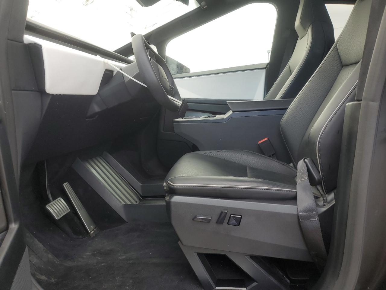 2024 Tesla Cybertruck Серый vin: 7G2CEHEDXRA016451