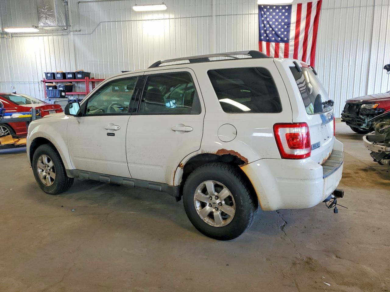2010 Ford Escape Limited White vin: 1FMCU9EG2AKC22049
