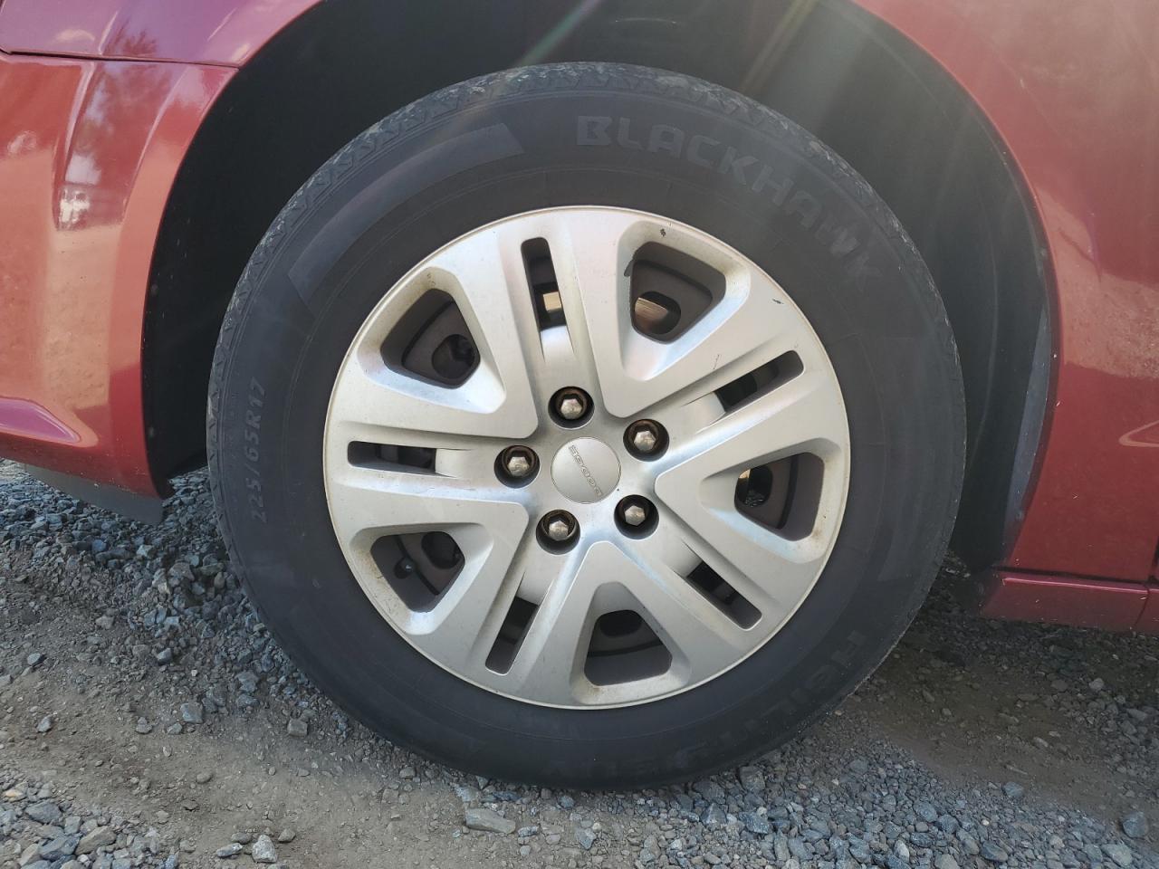 2014 Dodge Grand Caravan Se Burgundy vin: 2C4RDGBG8ER114128 Damage: Left Front Wheel Cover, Chipped, 3