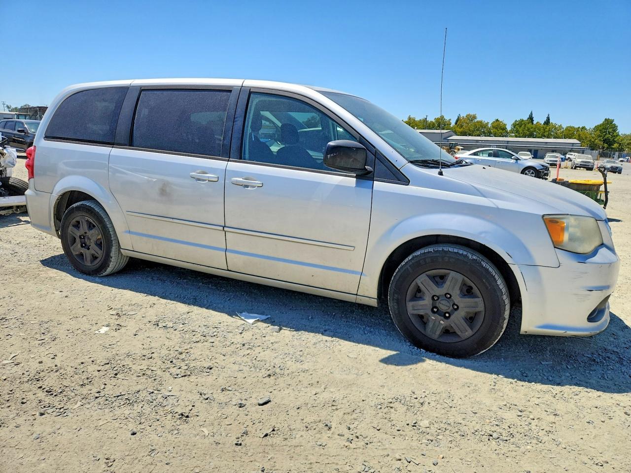 2011 Dodge Grand Caravan Express Silver vin: 2D4RN4DG7BR700391