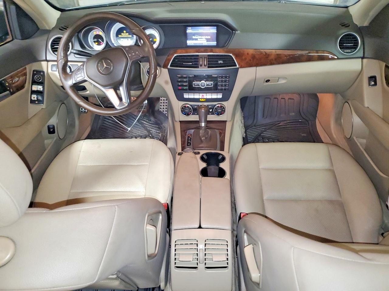2012 Mercedes-benz C 300 4matic Gray vin: WDDGF8BB5CF908798
