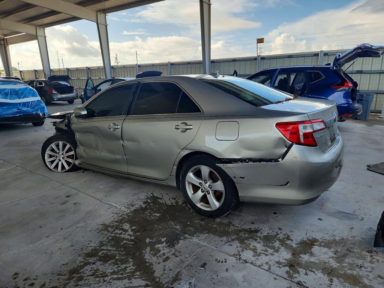 2013 Toyota Camry Hybrid Xle Beige vin: 4T1BD1FK8DU077057