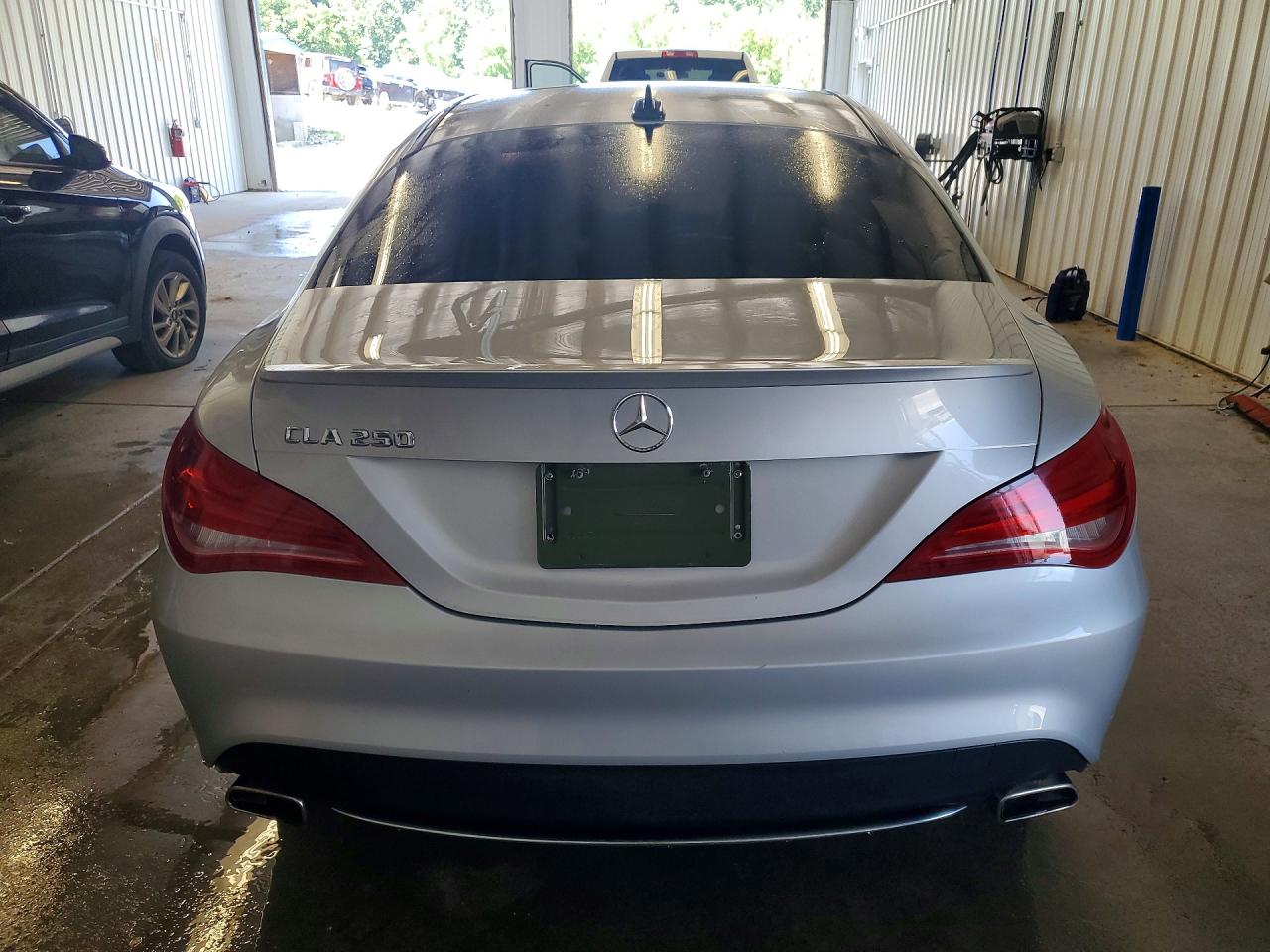 2014 Mercedes-benz Cla 250 Серебряный vin: WDDSJ4EB4EN070446