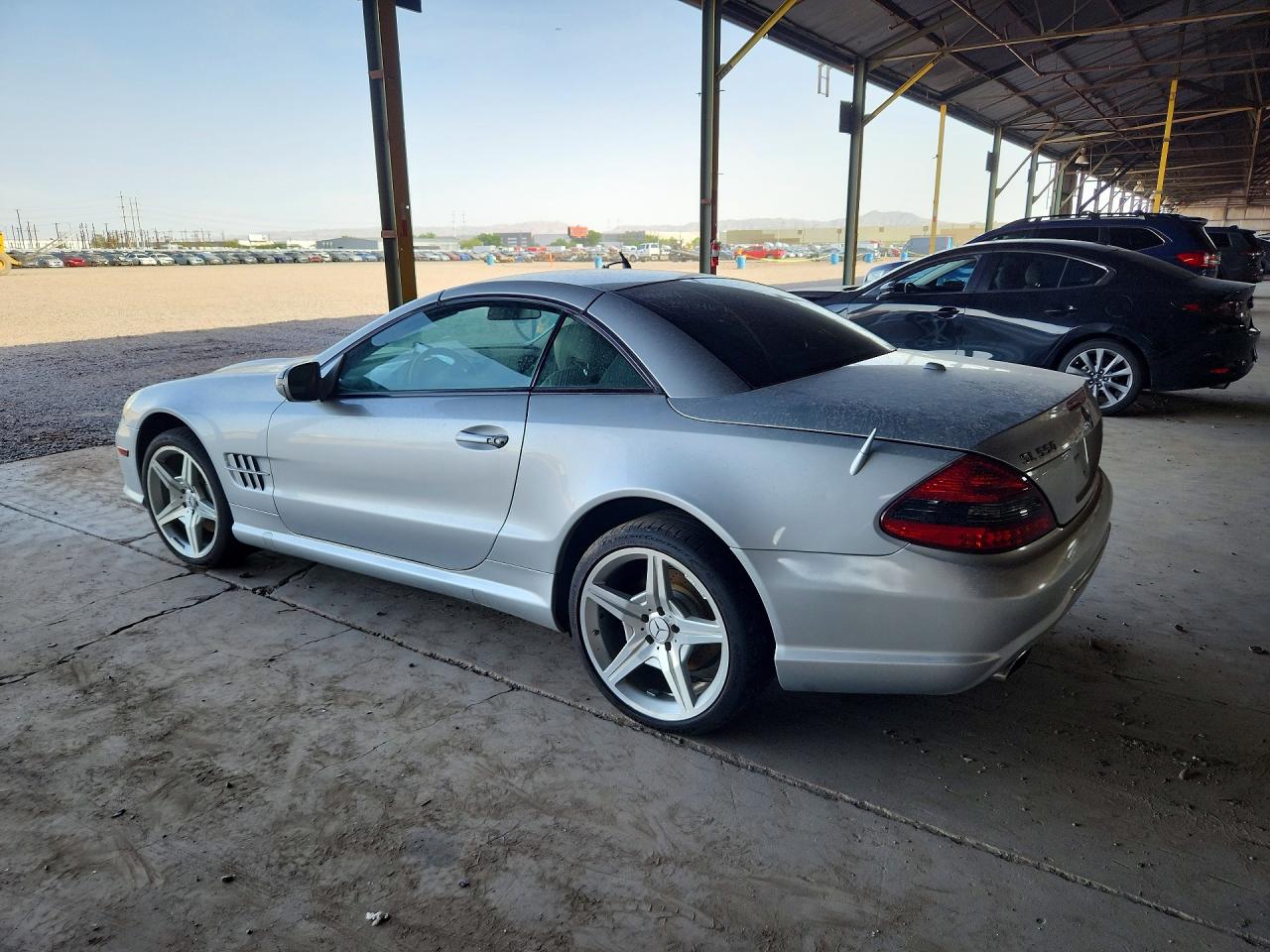 2009 Mercedes-benz Sl 550 Silver vin: WDBSK71F79F146788