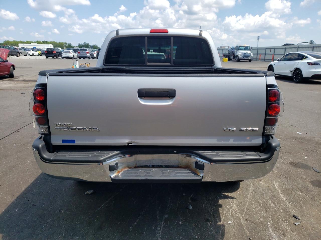 2007 Toyota Tacoma Double Cab Silver vin: 5TELU42N27Z402405