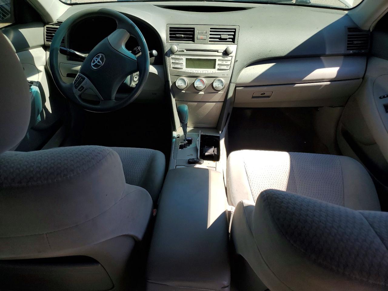 2011 Toyota Camry Le Charcoal vin: 4T4BF3EK2BR115621