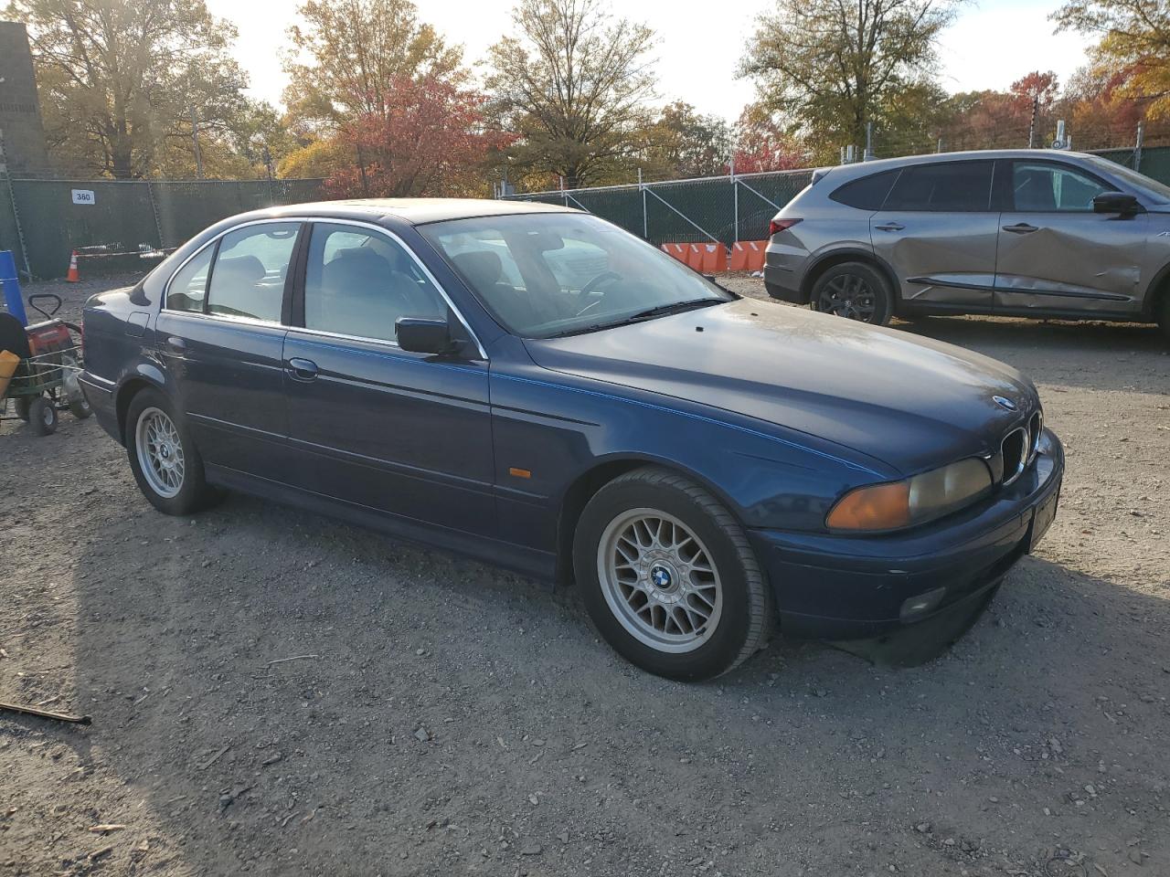 1999 Bmw 528 I Automatic Blue vin: WBADM6333XBY29137