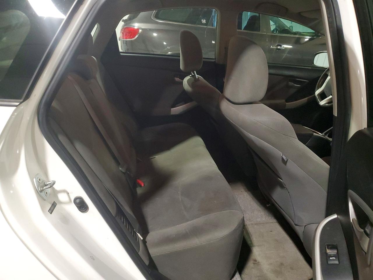 2012 Toyota Prius Two White vin: JTDKN3DU2C5439815