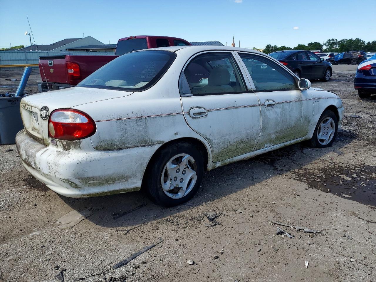 2001 Kia Sephia Base White vin: KNAFB121615011750