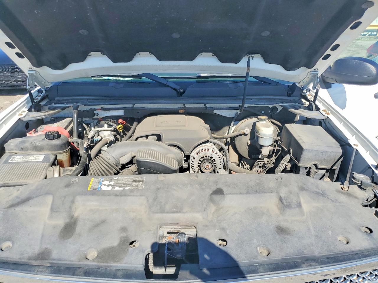 2008 Chevrolet Silverado K1500 White vin: 1GCEK19058Z146586