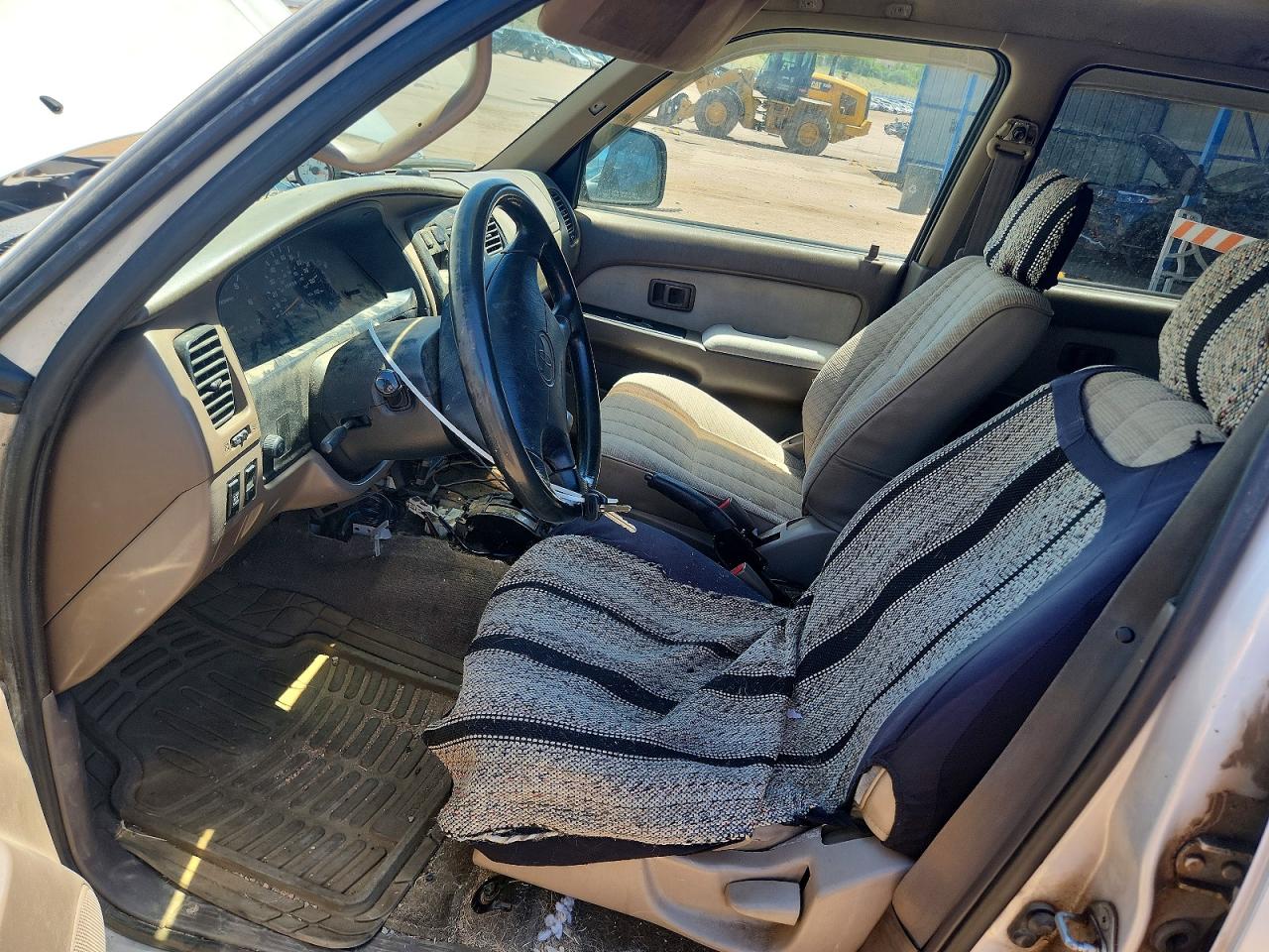 1998 Toyota 4runner Base Silver vin: JT3GM84R2W0033492