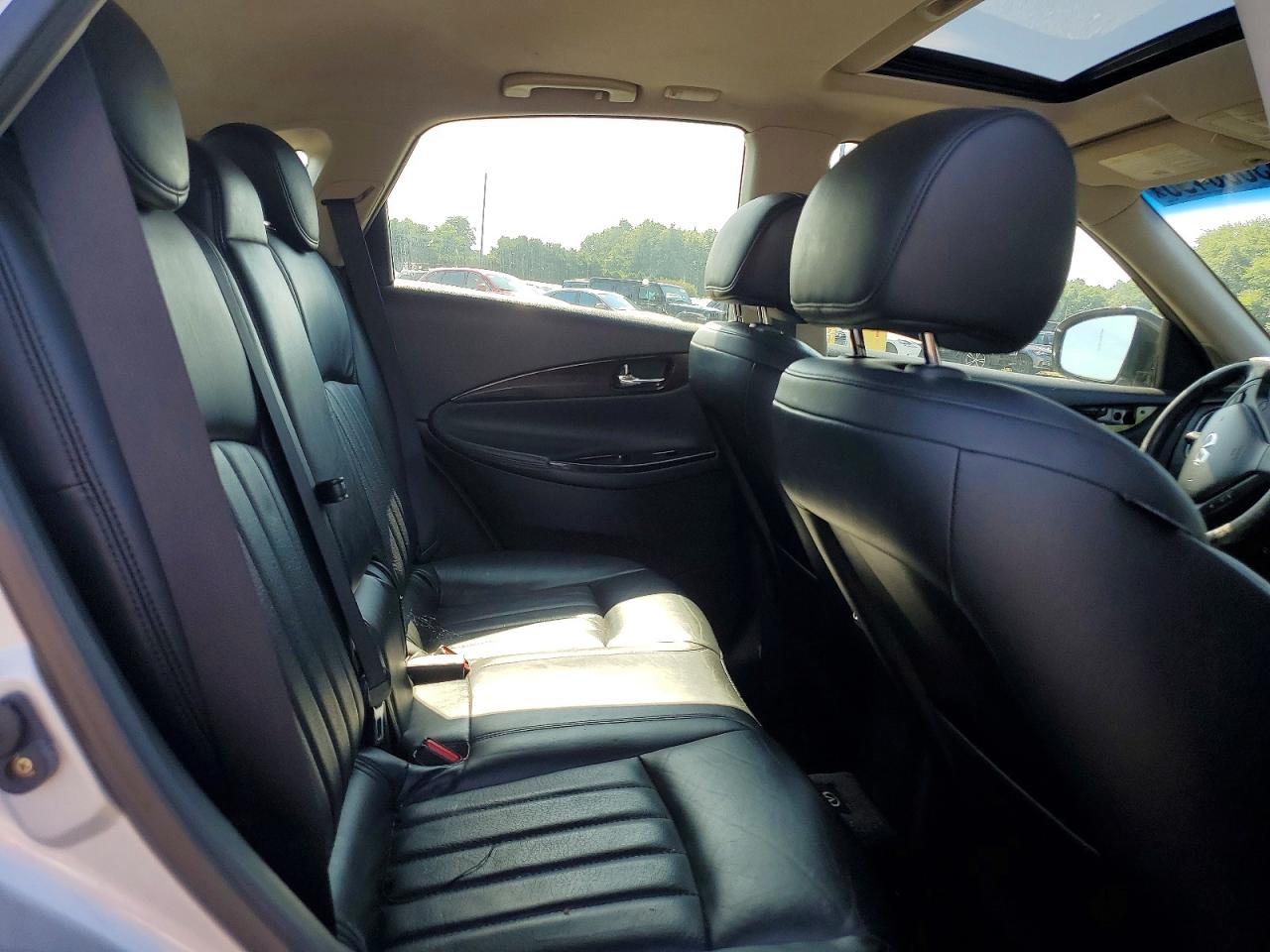 2011 Infiniti Ex35 Base Silver vin: JN1AJ0HR6BM850749