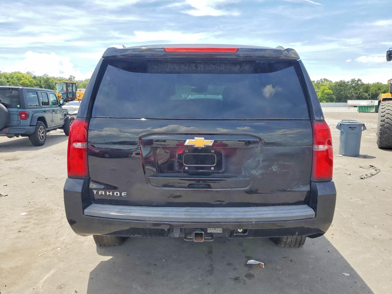 2015 Chevrolet Tahoe C1500 Lt Черный vin: 1GNSCBKC7FR594715