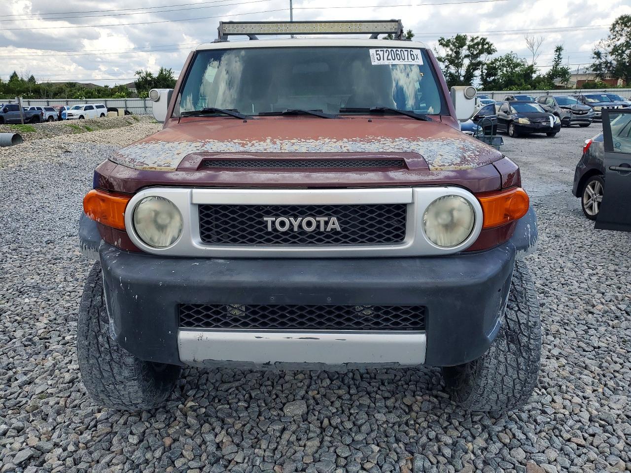 2008 Toyota Fj Cruiser Base Burgundy vin: JTEBU11F58K031178