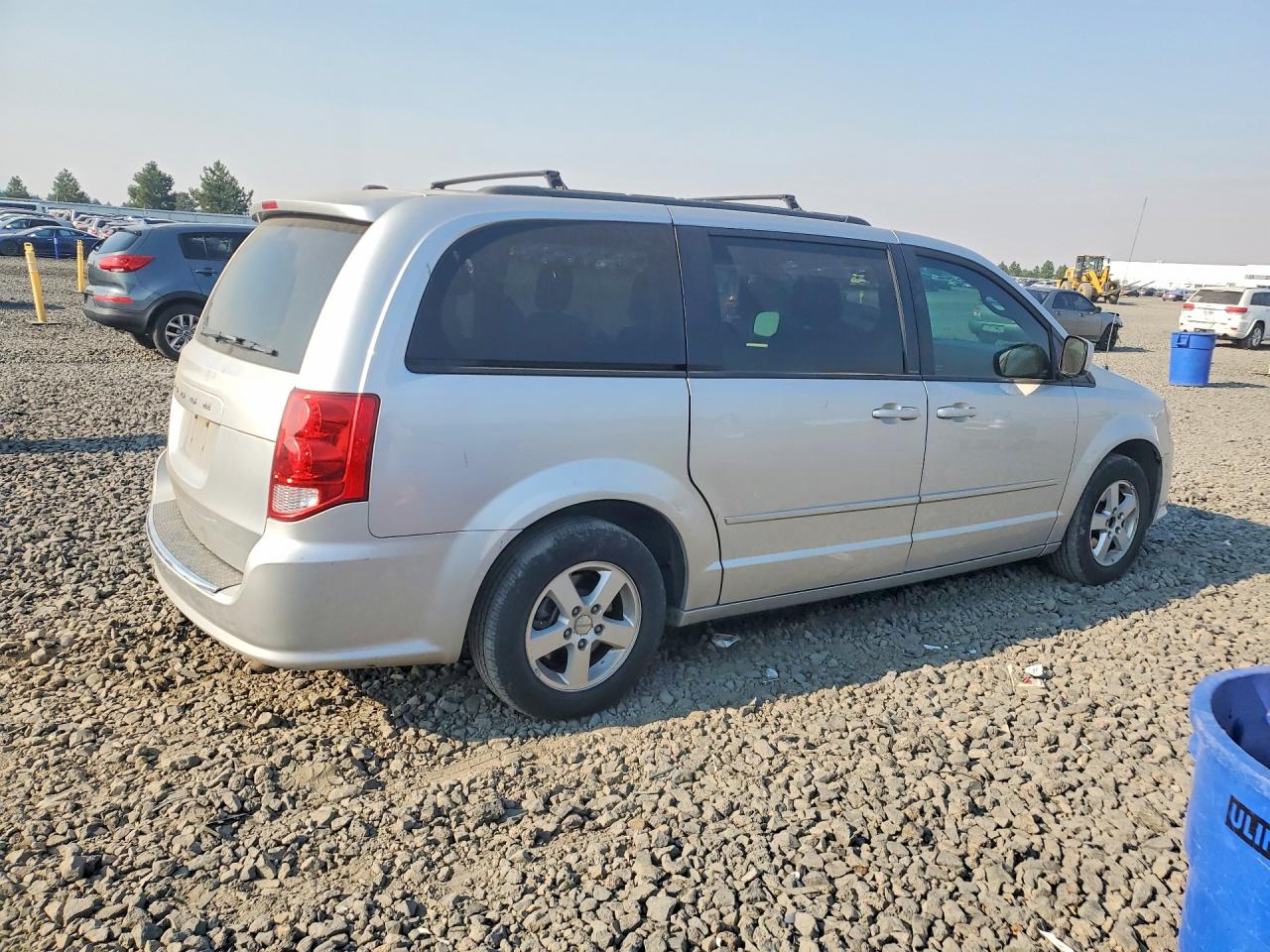 2011 Dodge Grand Caravan Mainstreet Silver vin: 2D4RN3DG9BR774275