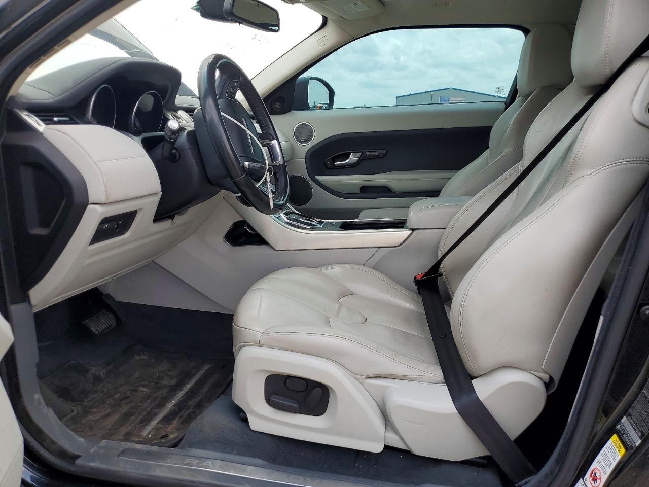 2015 Land Rover Range Rover Evoque Pure Premium Черный vin: SALVR1BG1FH050291