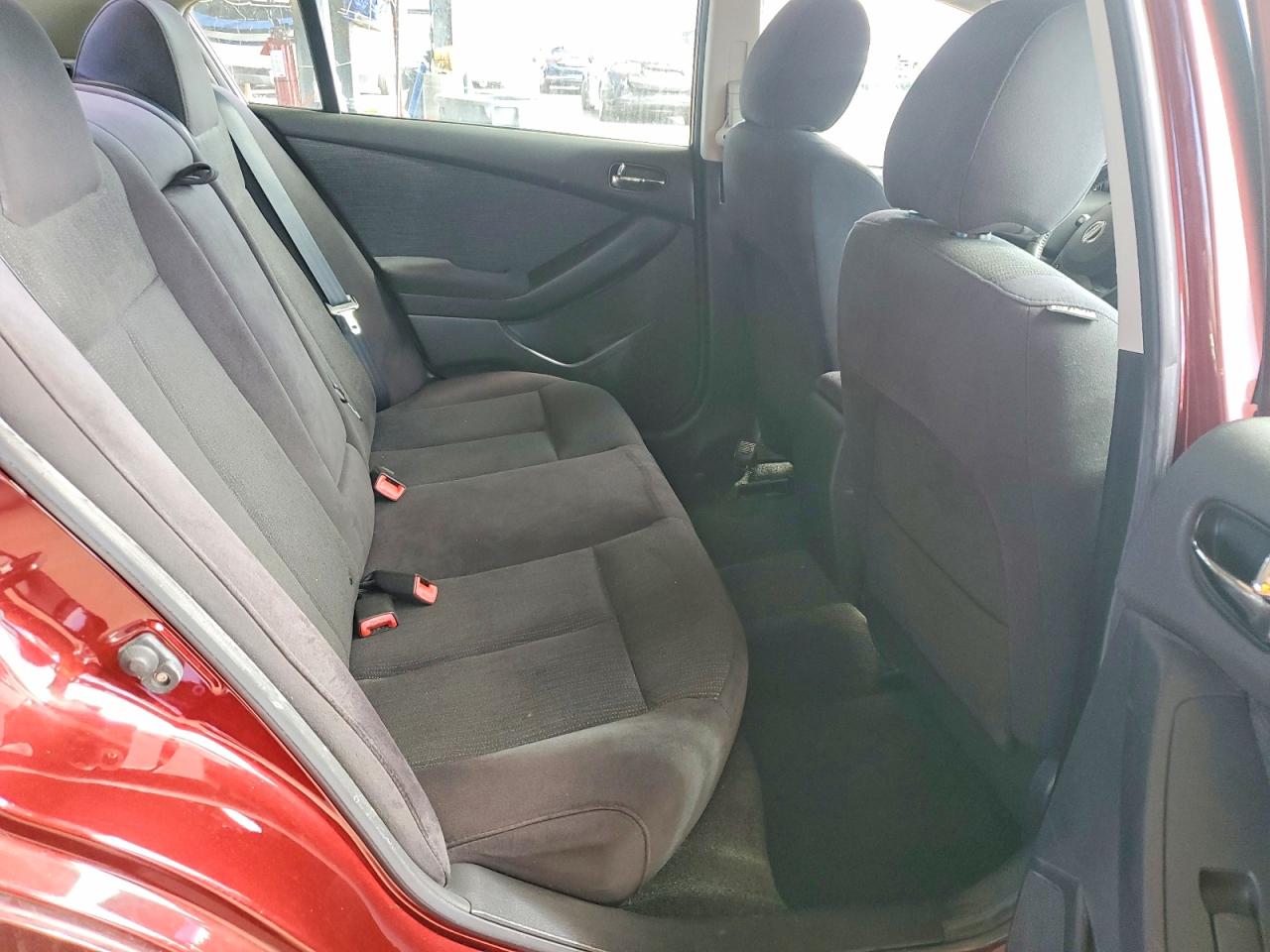 2011 Nissan Altima 2.5 Red vin: 1N4AL2AP2BN492884