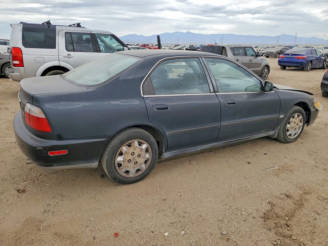 1996 Honda Accord Lx Черный vin: 1HGCD5638TA262574