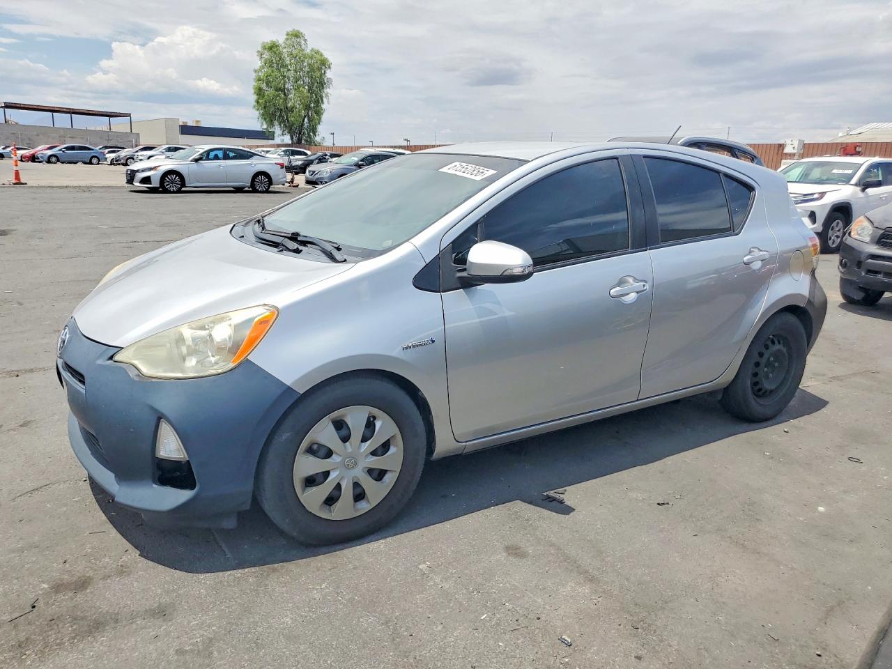 2013 Toyota Prius C Two Silver vin: JTDKDTB39D1052927