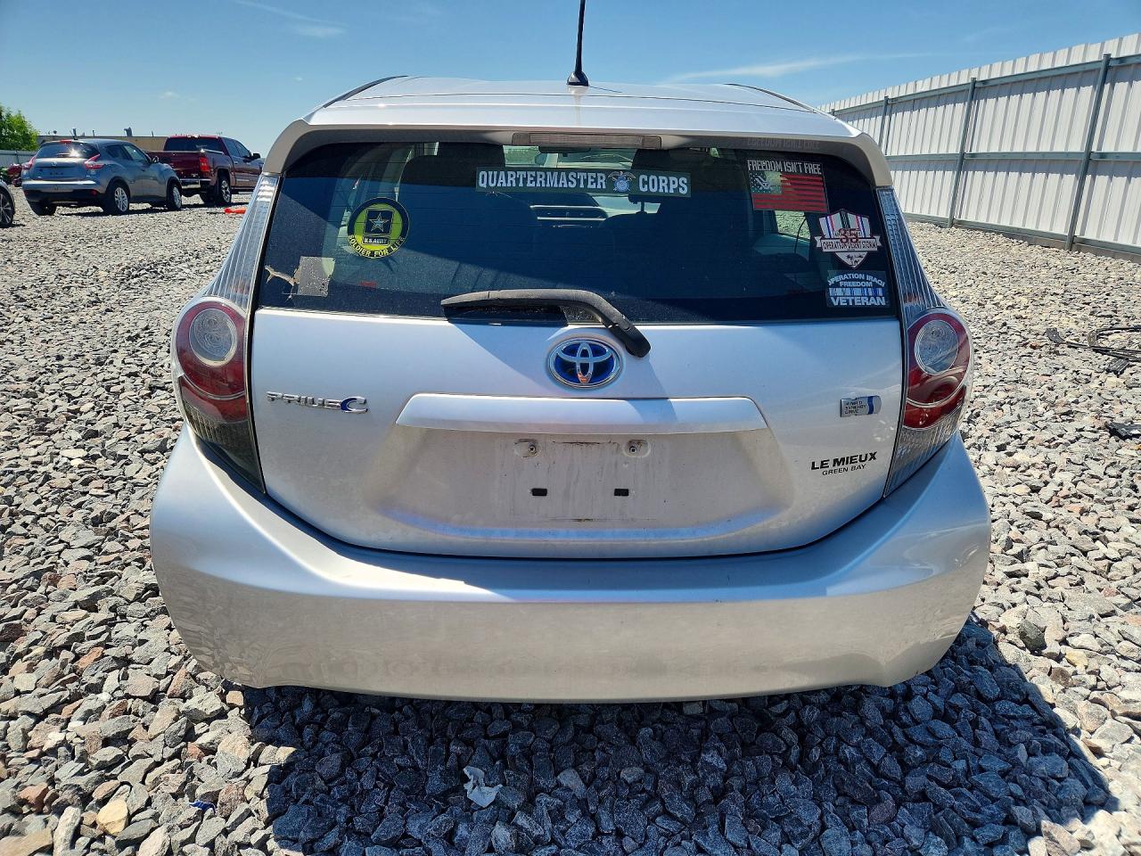 2012 Toyota Prius C Two Серебряный vin: JTDKDTB3XC1511168
